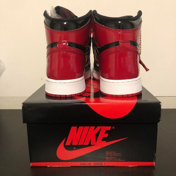 Nike Air Jordan 1 Patent Bred GS - Picture 3 of 4